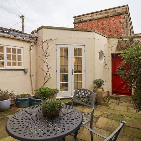 Holiday home 20a St Hilda's